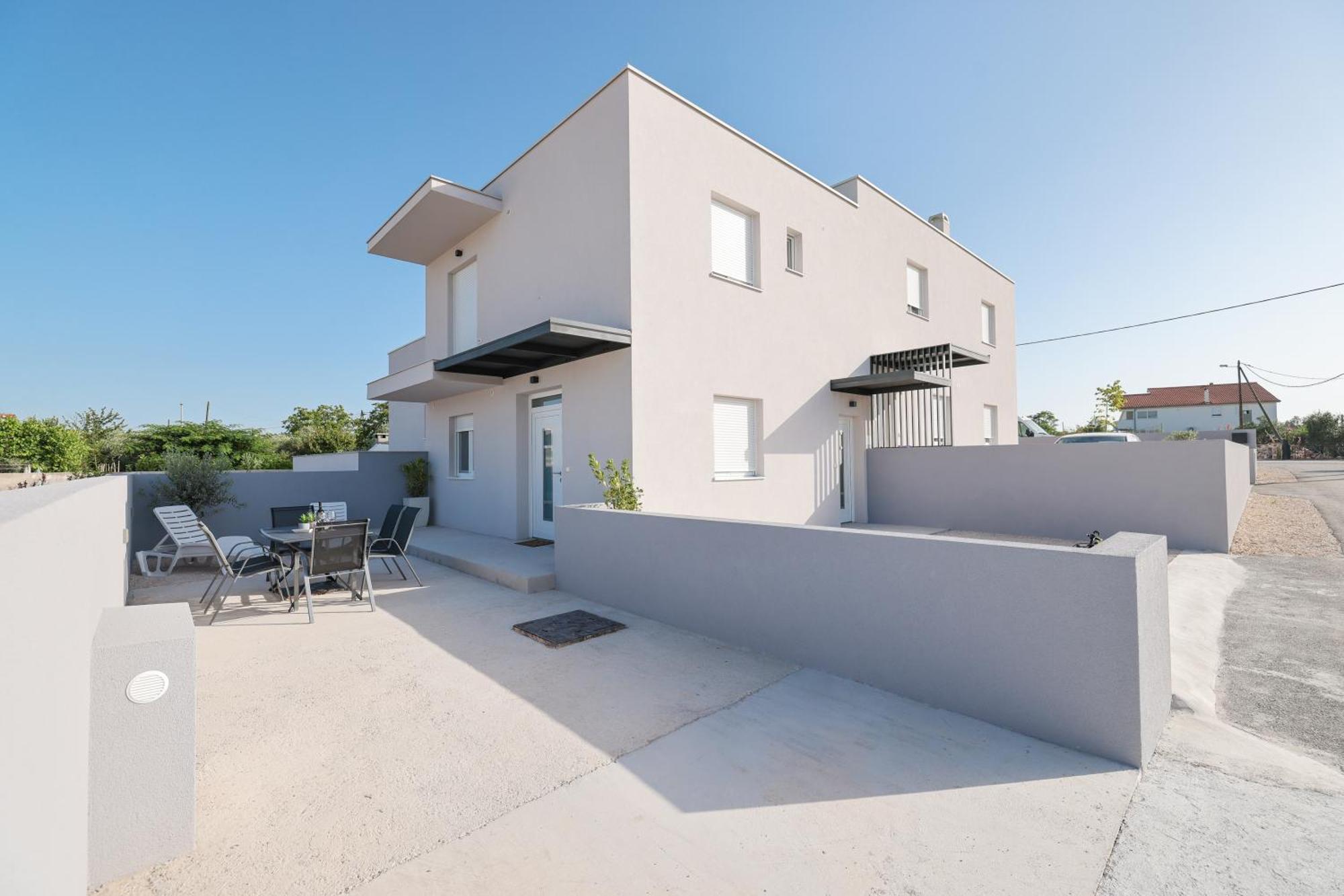 Duo Soles - Apartments With Private Parking Near Zadar Murvica  Экстерьер фото