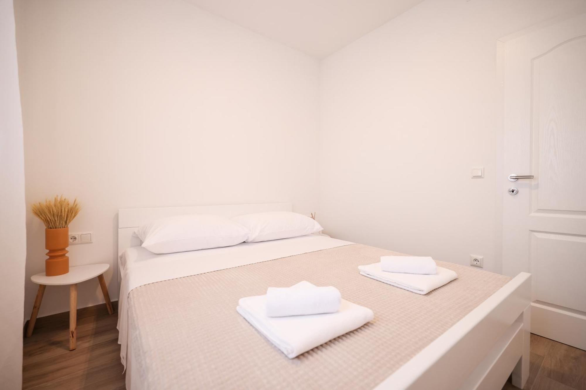 Duo Soles - Apartments With Private Parking Near Zadar Murvica  Экстерьер фото