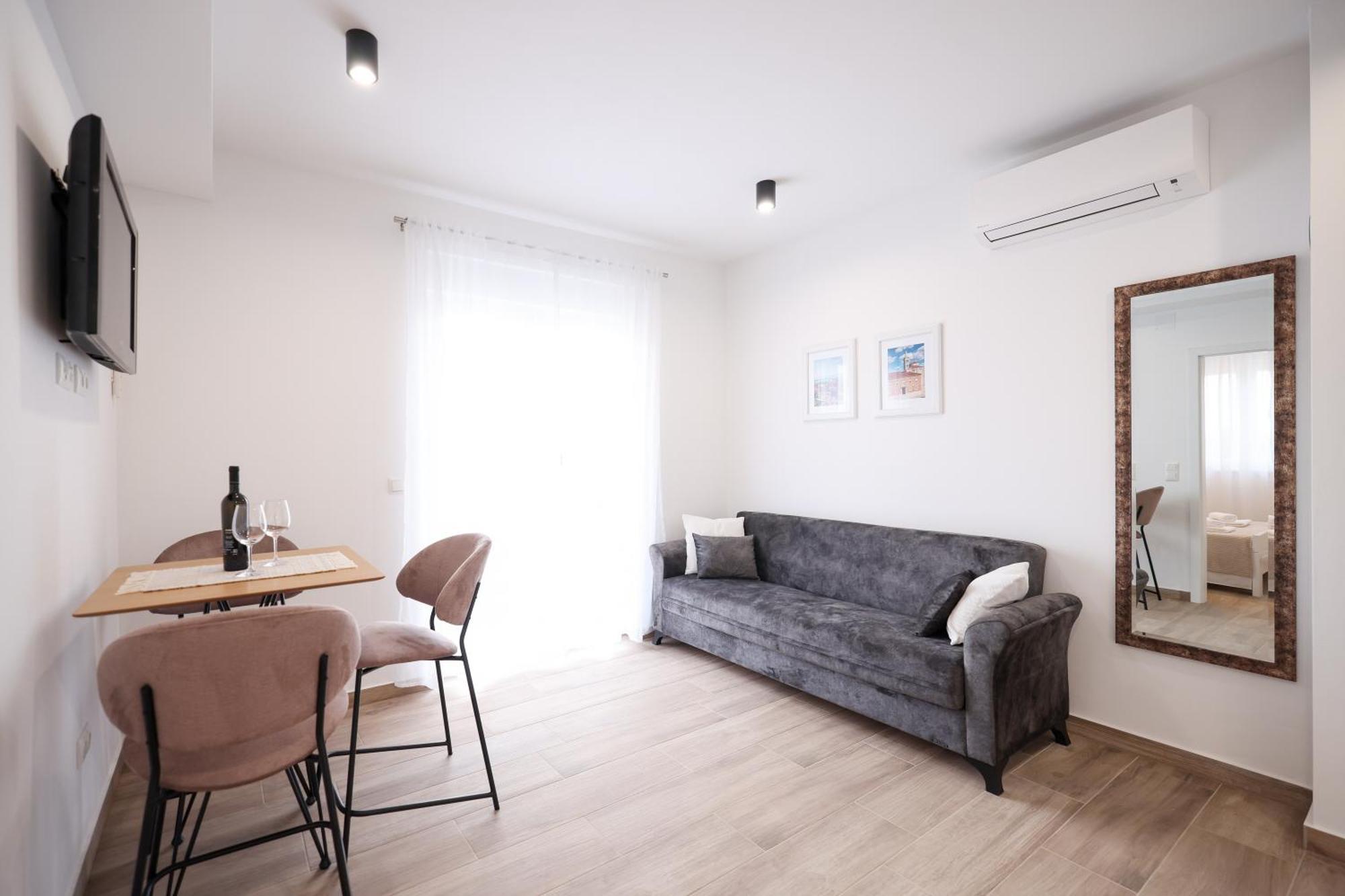 Duo Soles - Apartments With Private Parking Near Zadar Murvica  Экстерьер фото