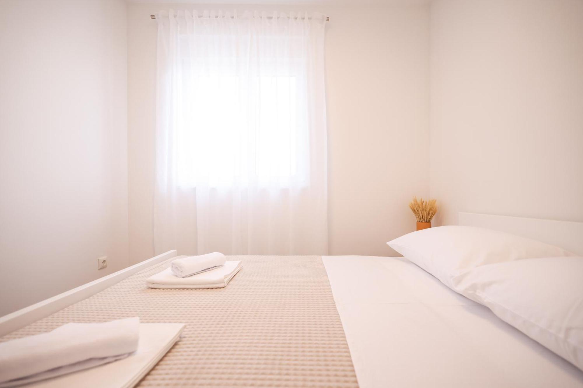 Duo Soles - Apartments With Private Parking Near Zadar Murvica  Экстерьер фото