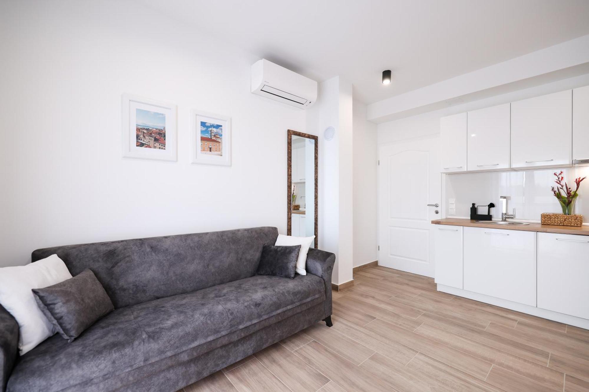 Duo Soles - Apartments With Private Parking Near Zadar Murvica  Экстерьер фото