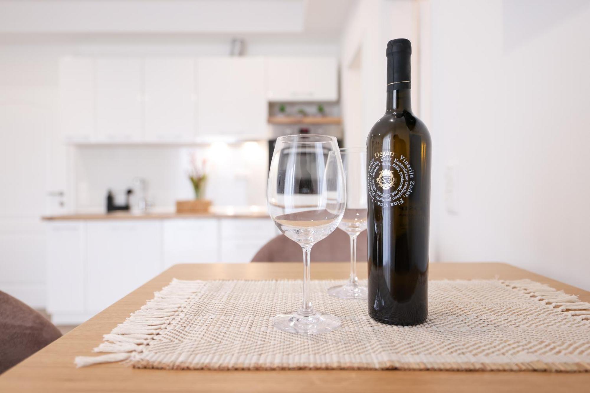 Duo Soles - Apartments With Private Parking Near Zadar Murvica  Экстерьер фото