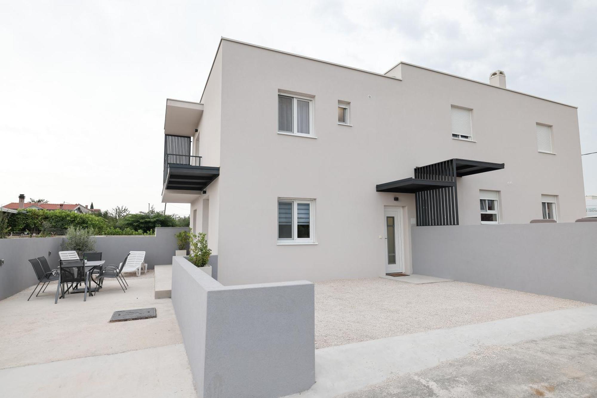 Duo Soles - Apartments With Private Parking Near Zadar Murvica  Экстерьер фото