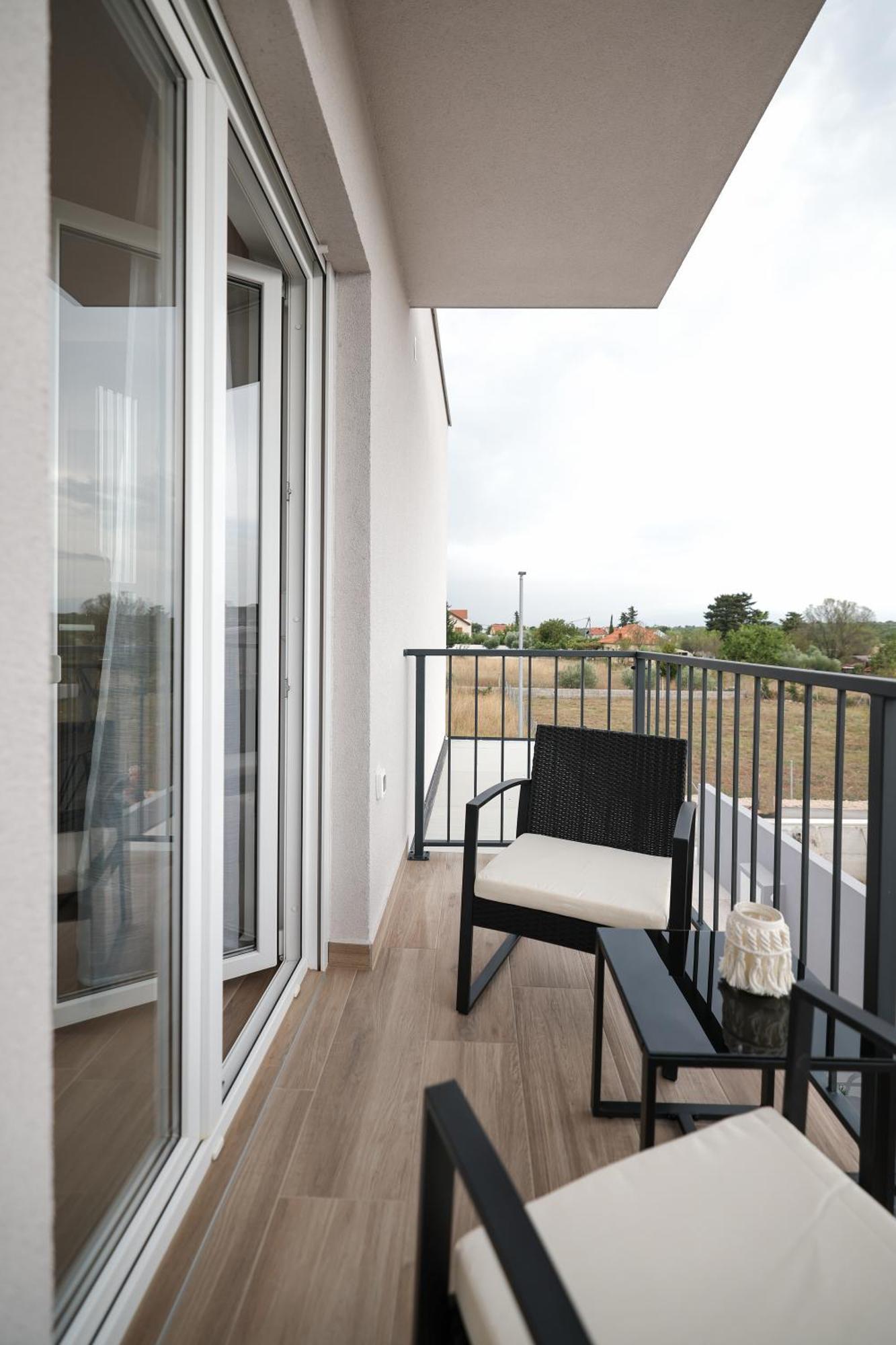 Duo Soles - Apartments With Private Parking Near Zadar Murvica  Экстерьер фото