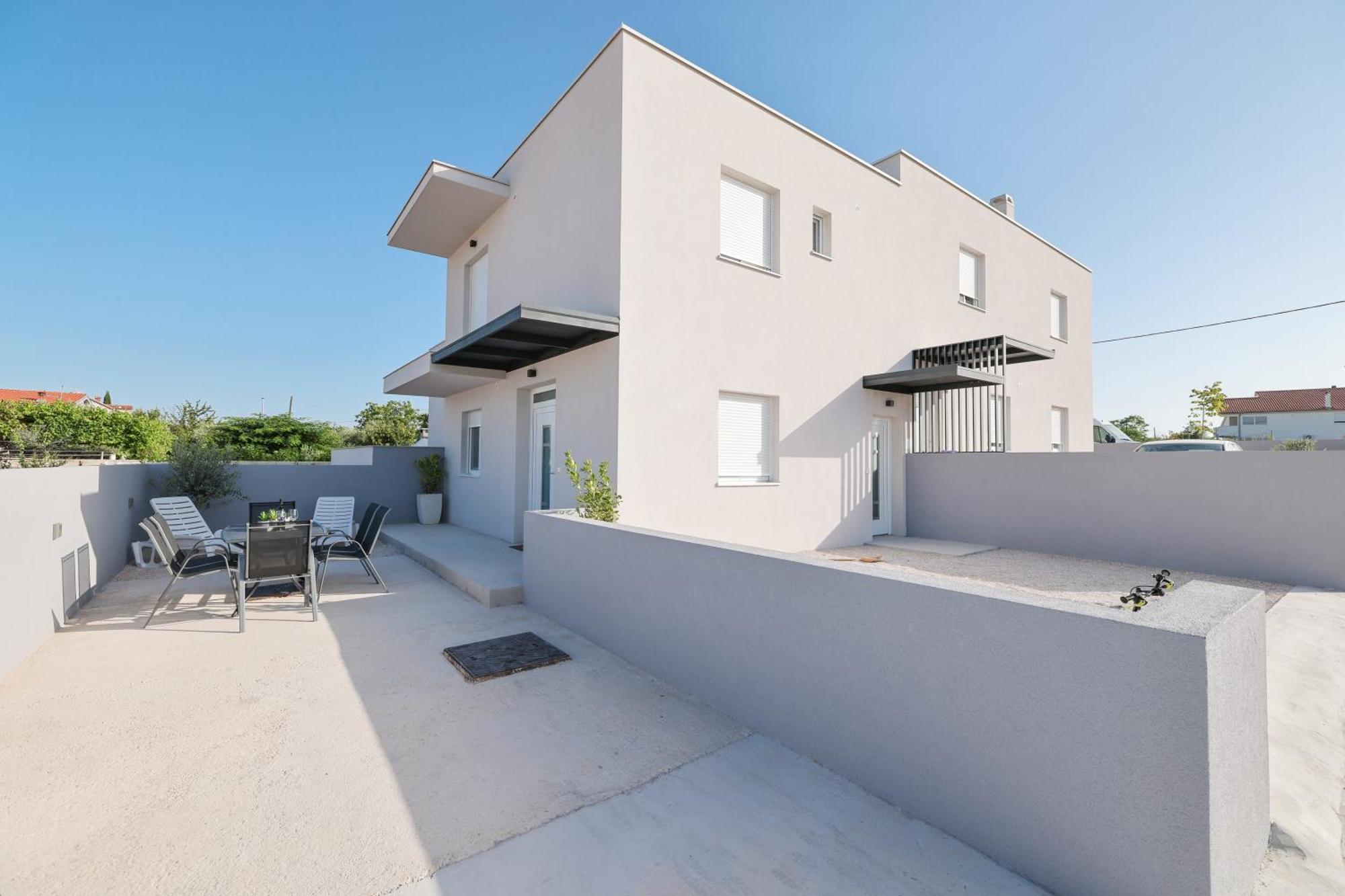 Duo Soles - Apartments With Private Parking Near Zadar Murvica  Экстерьер фото