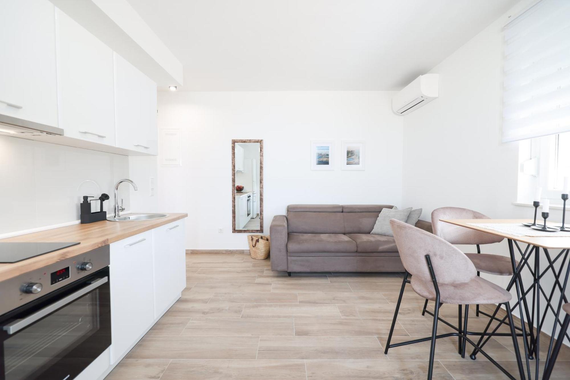 Duo Soles - Apartments With Private Parking Near Zadar Murvica  Экстерьер фото